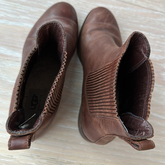 UGG Chelsea boots in classic brown leather - Picture 5 of 12